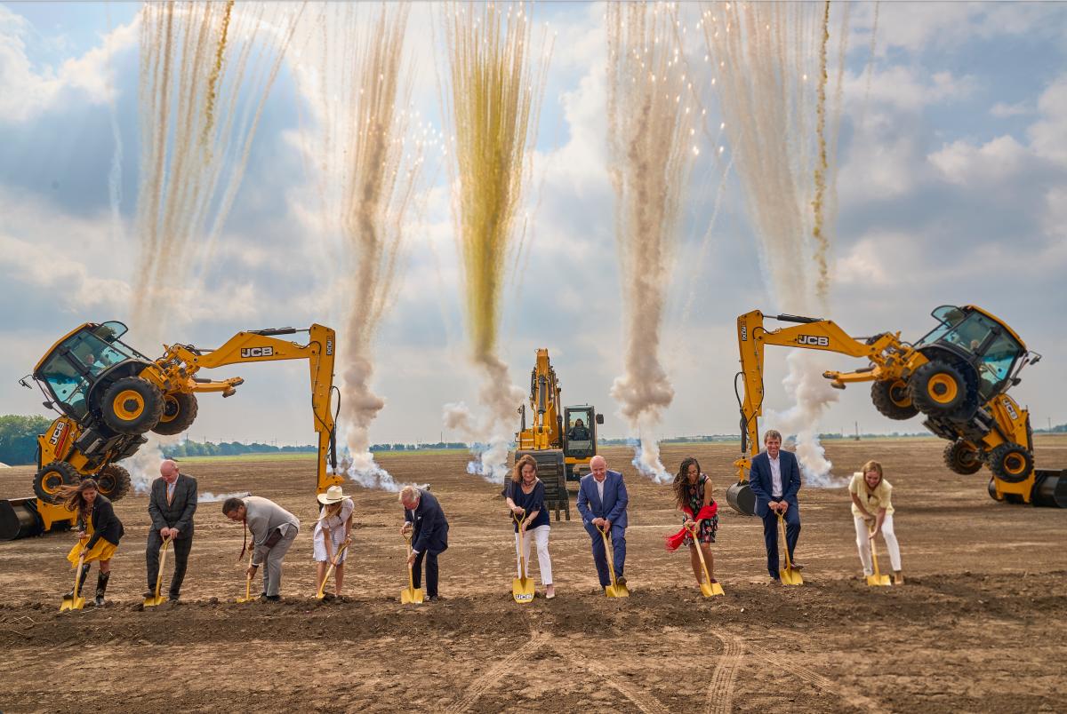 翻倍！JCB宣布美國新廠擴建